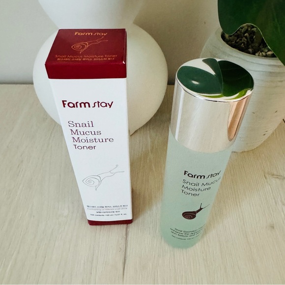 FARMSTAY Snail Mucus Moisture Toner 150ml/5.07 fl. oz - Picture 16 of 16
